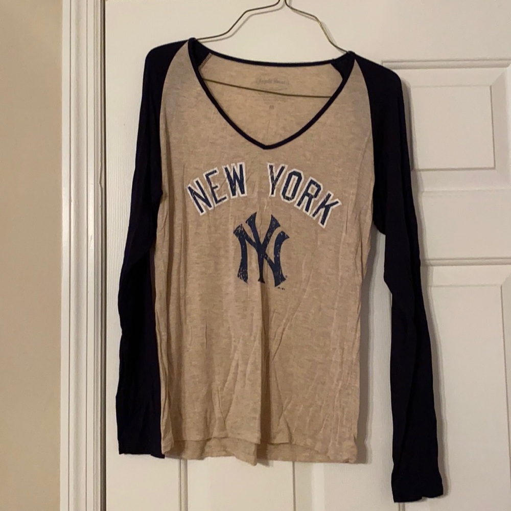 Majestic threads New York shirt
